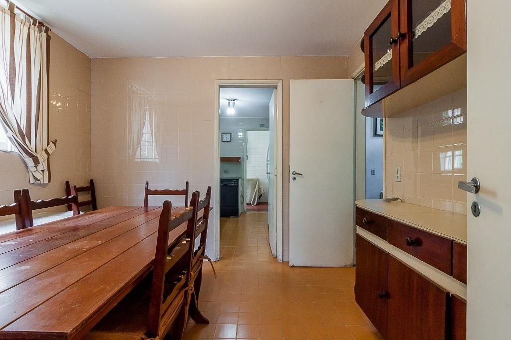 Casa à venda com 4 quartos, 241m² - Foto 17