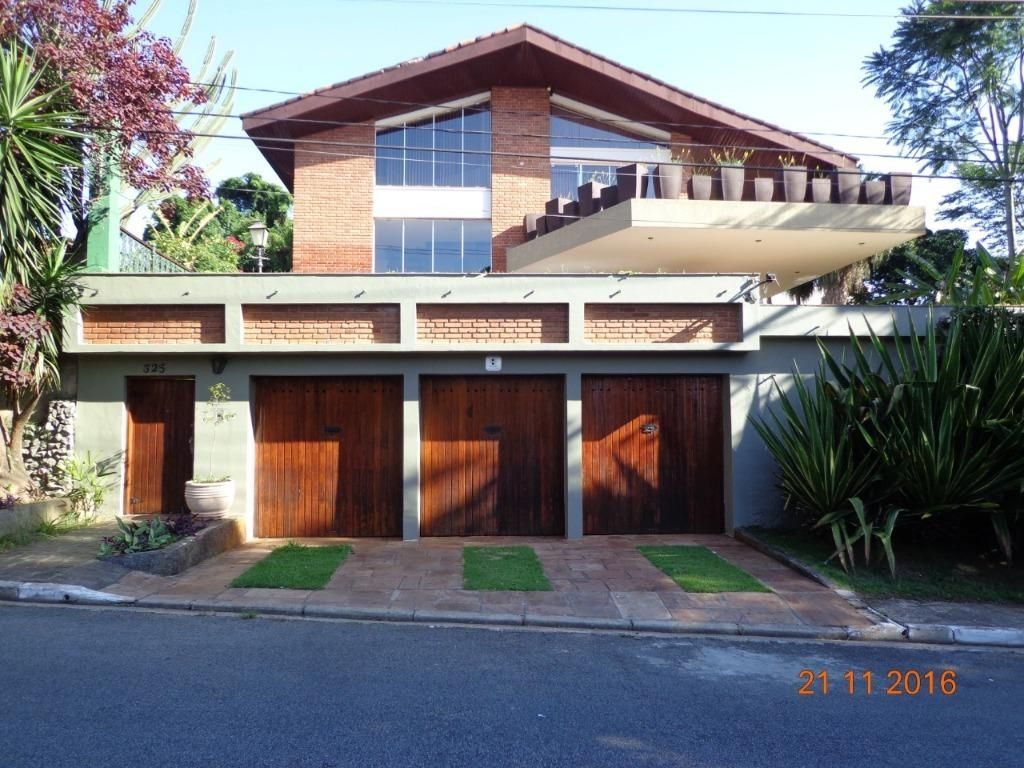 Casa à venda com 4 quartos, 800m² - Foto 1