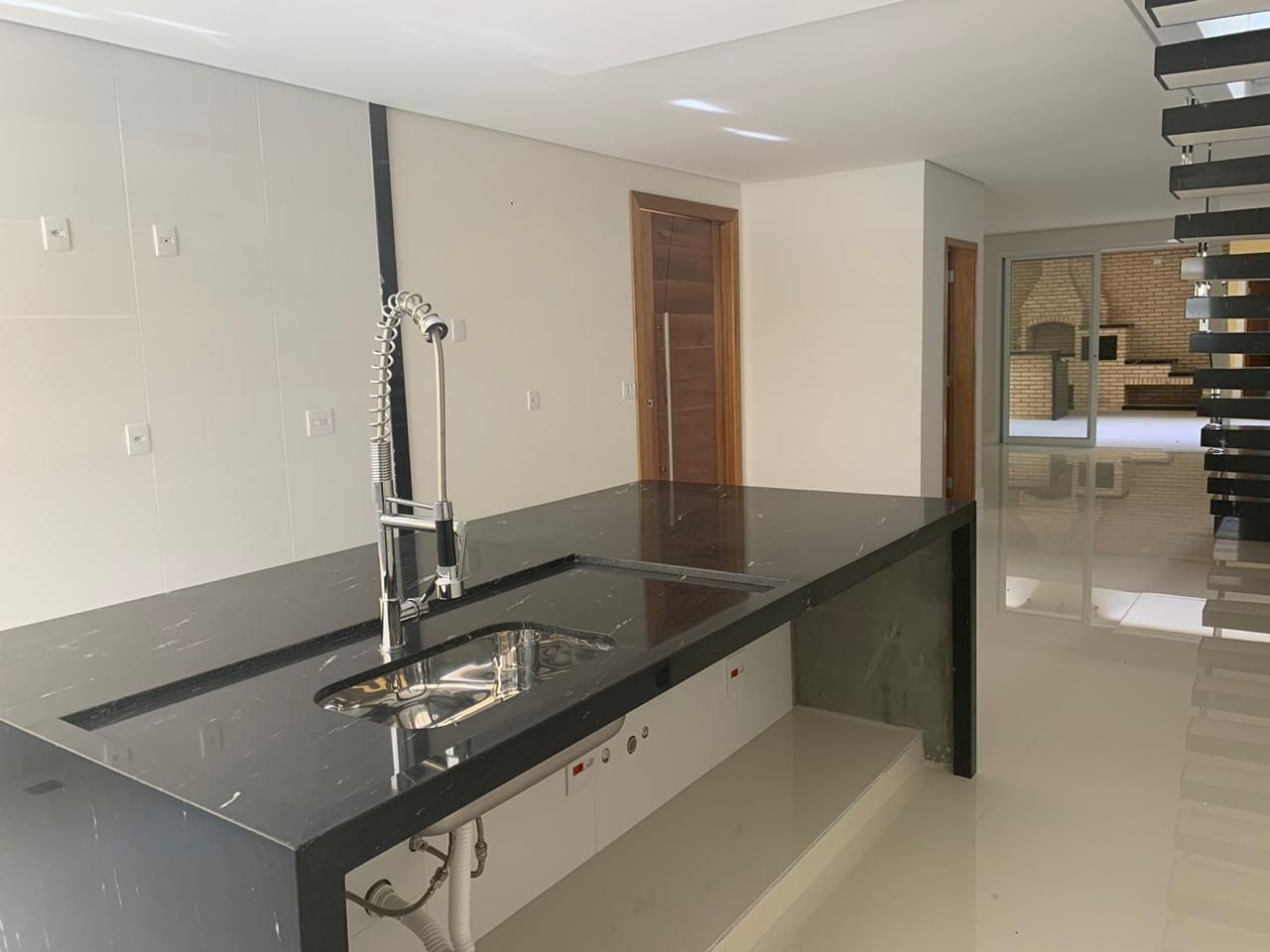 Sobrado à venda com 3 quartos, 220m² - Foto 11