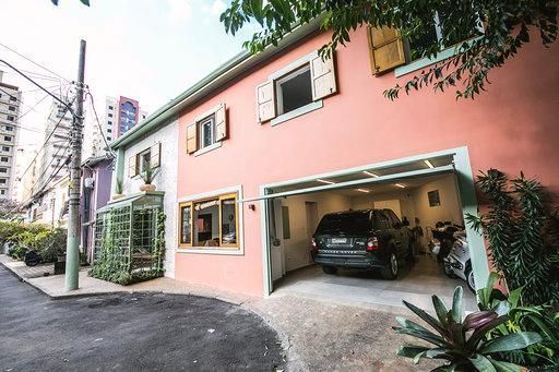 Casa à venda com 4 quartos, 300m² - Foto 1