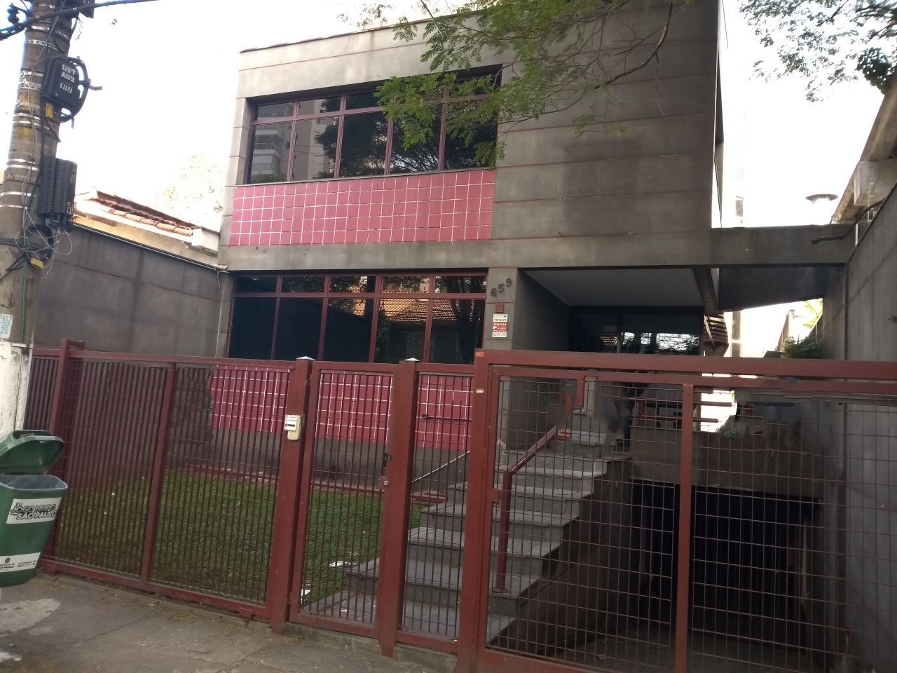 Prédio Inteiro à venda e aluguel, 299m² - Foto 1