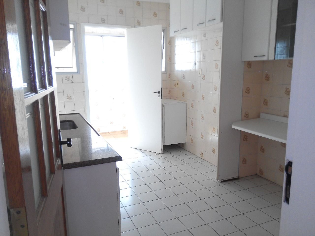 Apartamento à venda com 3 quartos, 93m² - Foto 6