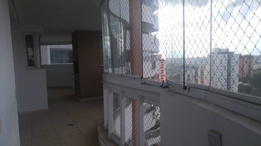 Apartamento para alugar com 3 quartos, 135m² - Foto 17