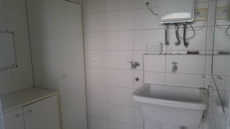 Apartamento para alugar com 3 quartos, 135m² - Foto 14