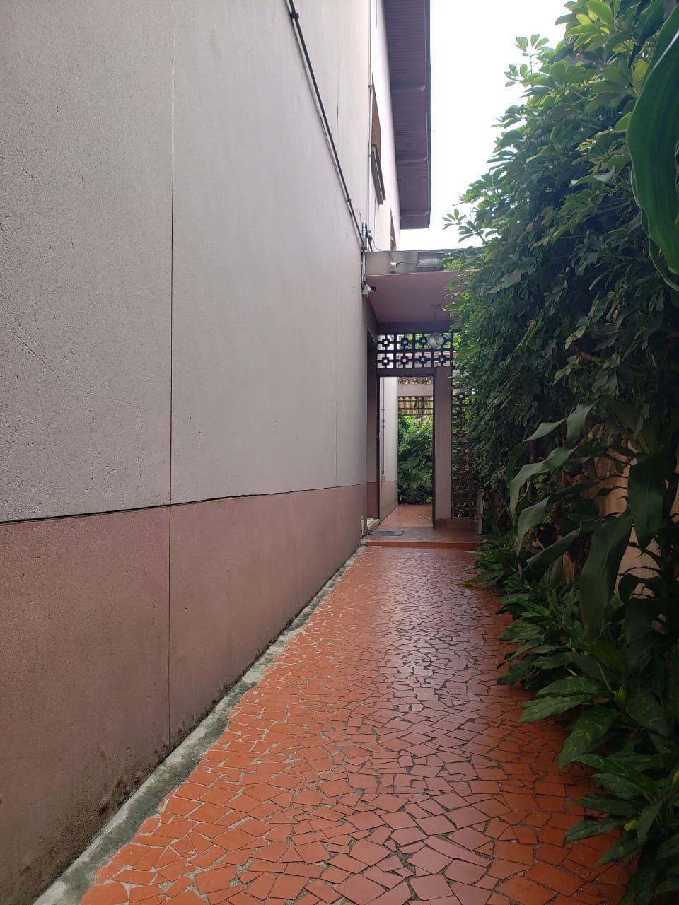 Sobrado à venda e aluguel com 3 quartos, 300m² - Foto 43