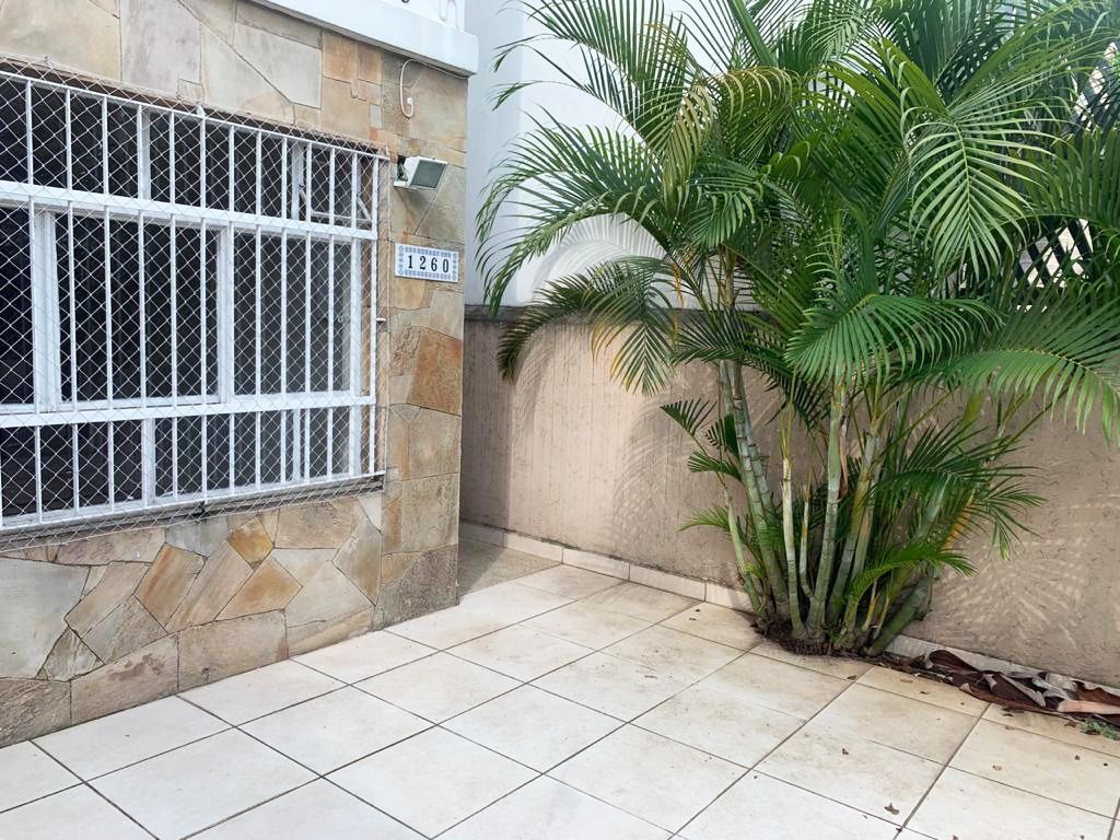 Sobrado à venda com 3 quartos, 130m² - Foto 2