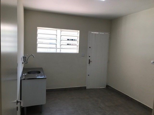 Sobrado à venda e aluguel com 3 quartos, 177m² - Foto 11