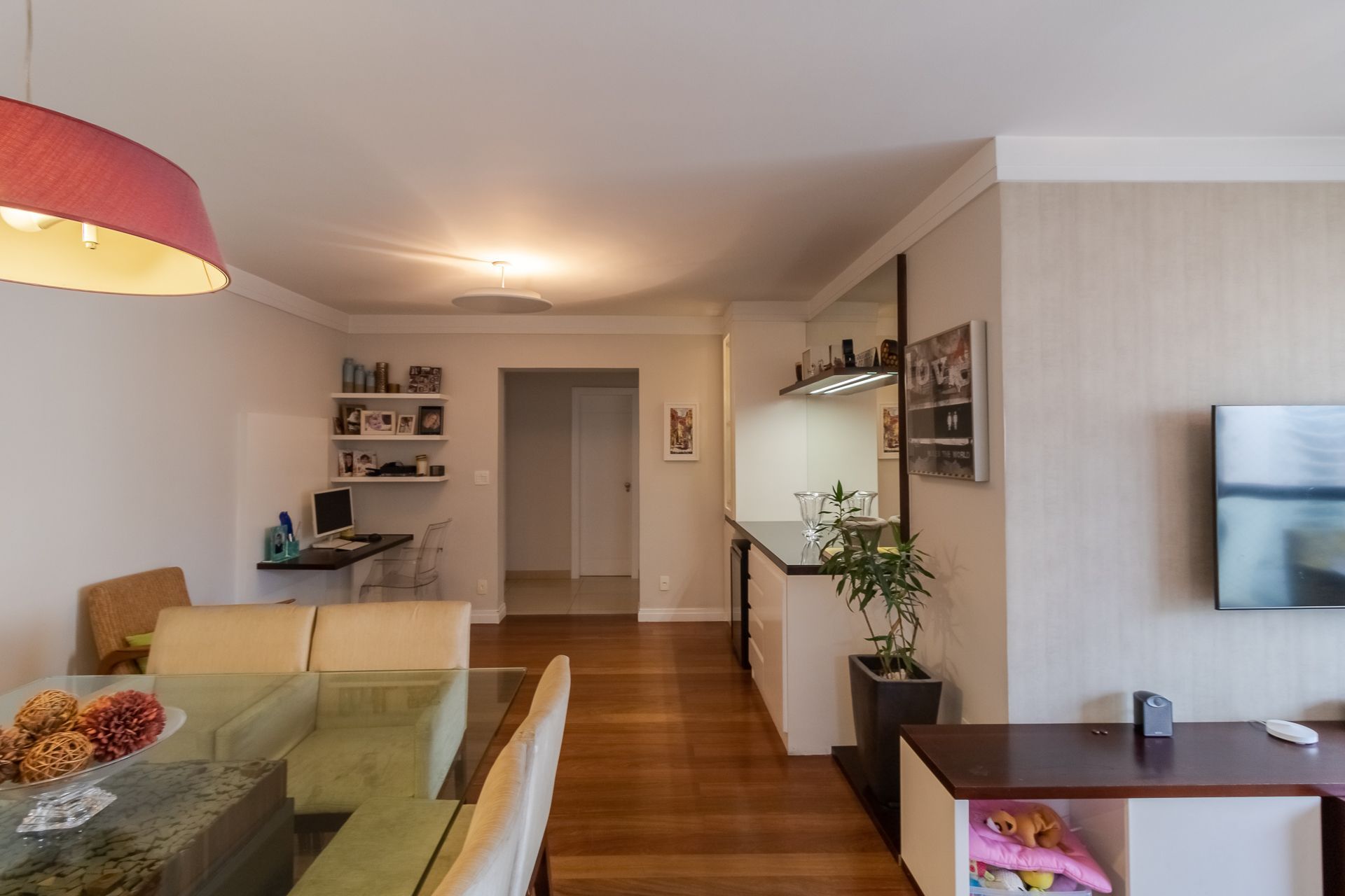 Apartamento à venda com 3 quartos, 140m² - Foto 2