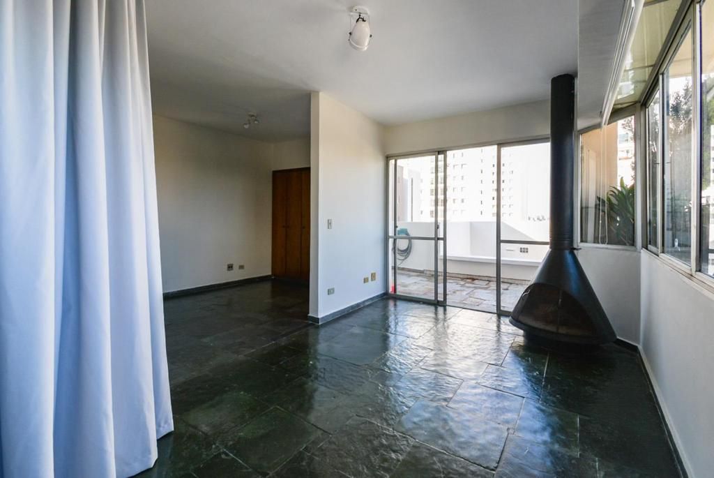 Apartamento à venda com 3 quartos, 122m² - Foto 1