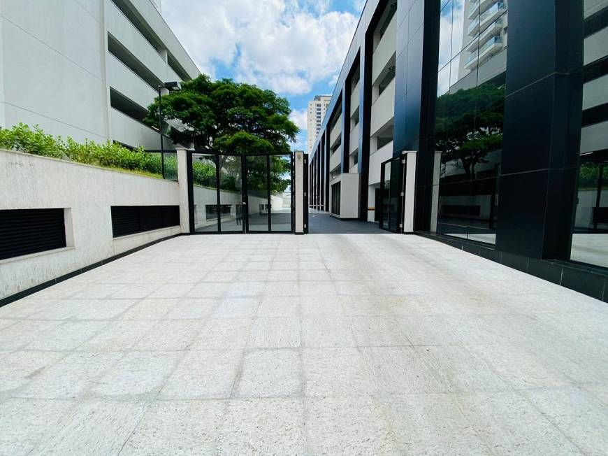 Prédio Inteiro para alugar com 4 quartos, 1060m² - Foto 62