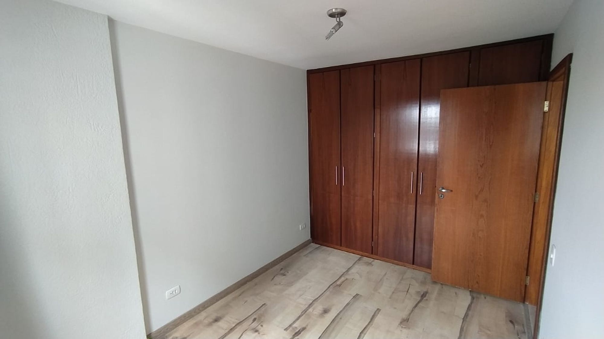 Apartamento à venda com 2 quartos, 65m² - Foto 5