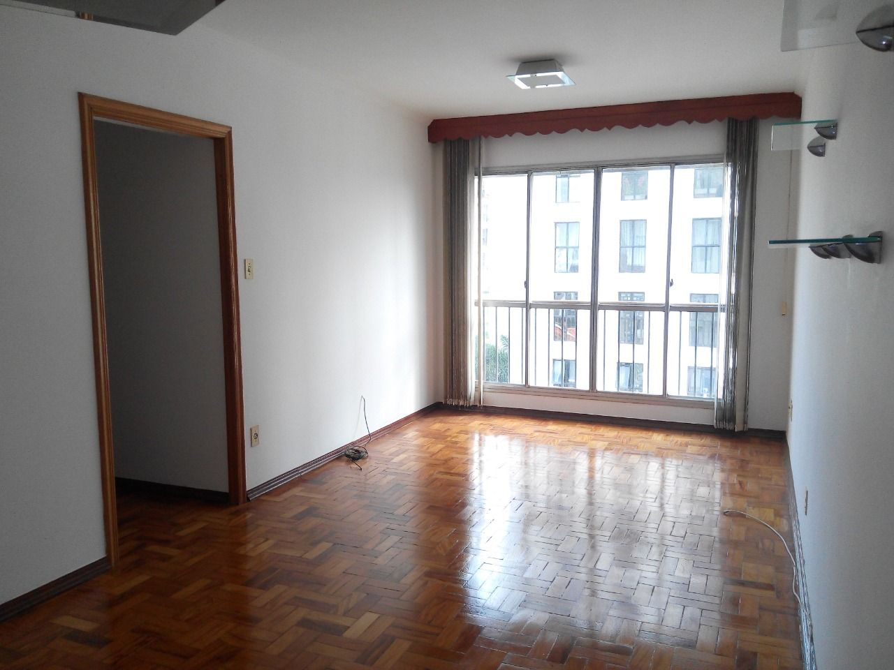 Apartamento à venda com 3 quartos, 93m² - Foto 1