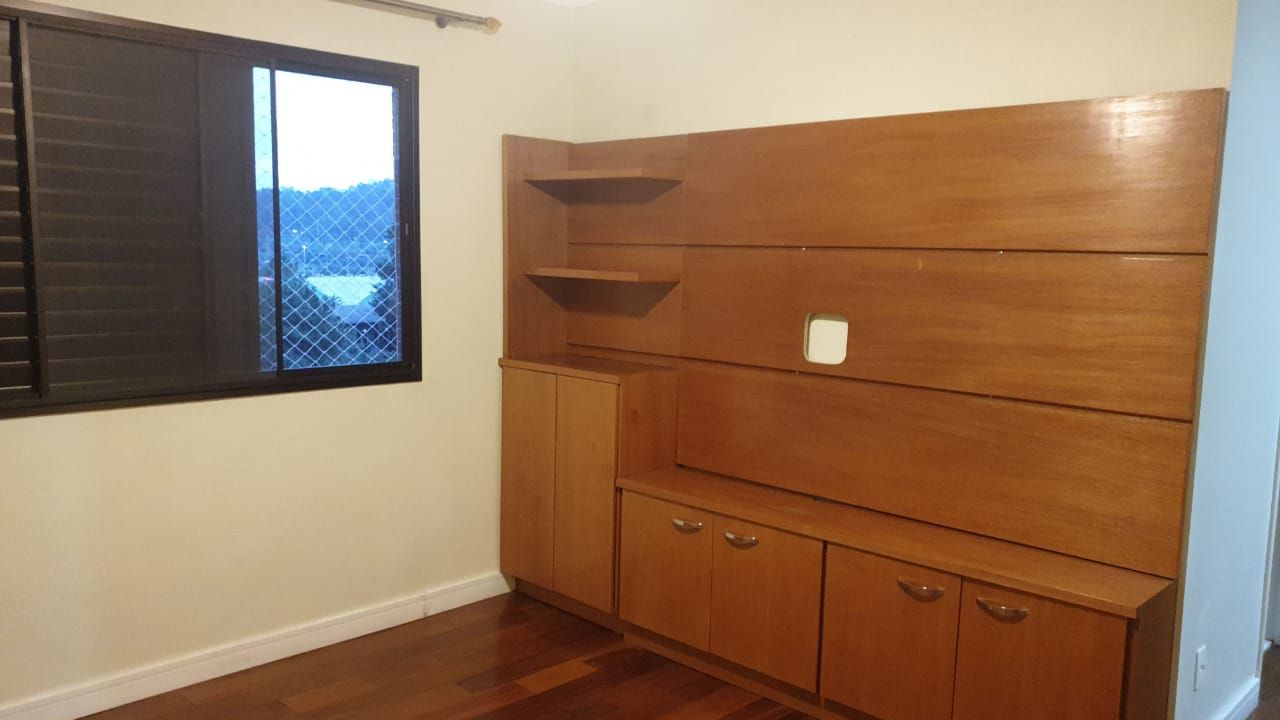 Apartamento à venda com 4 quartos, 210m² - Foto 4