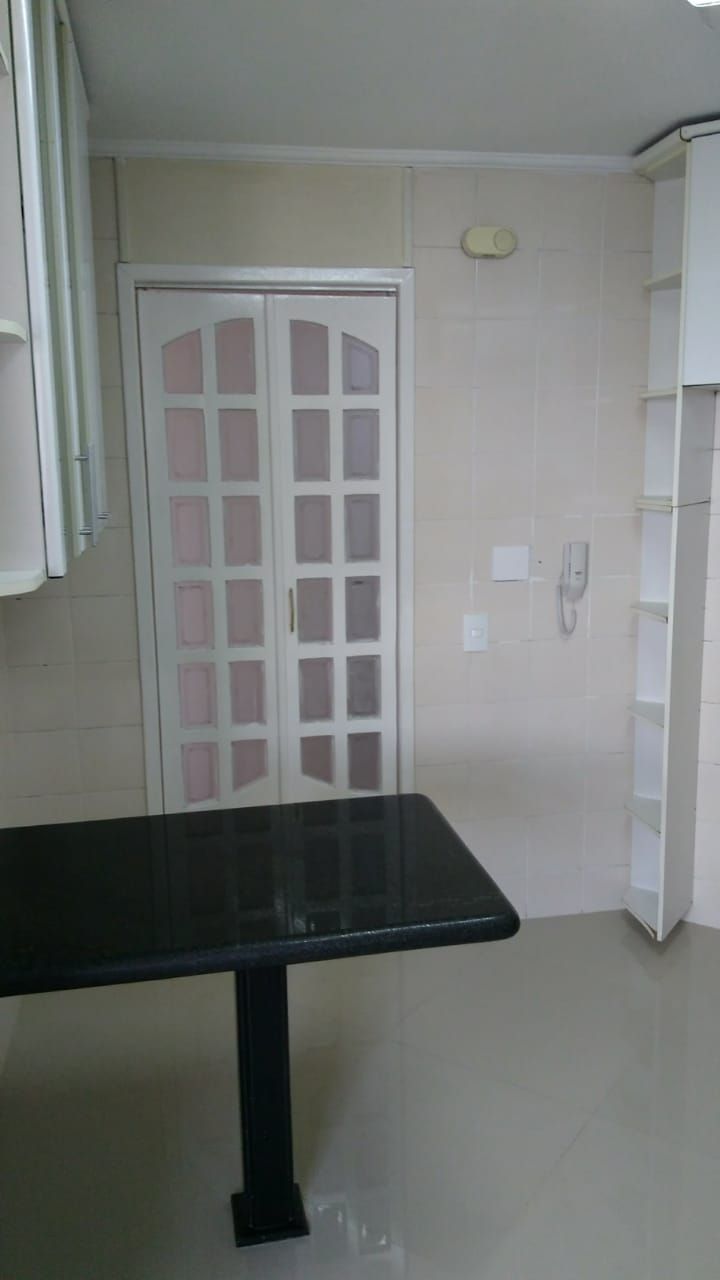 Apartamento à venda com 2 quartos, 65m² - Foto 12