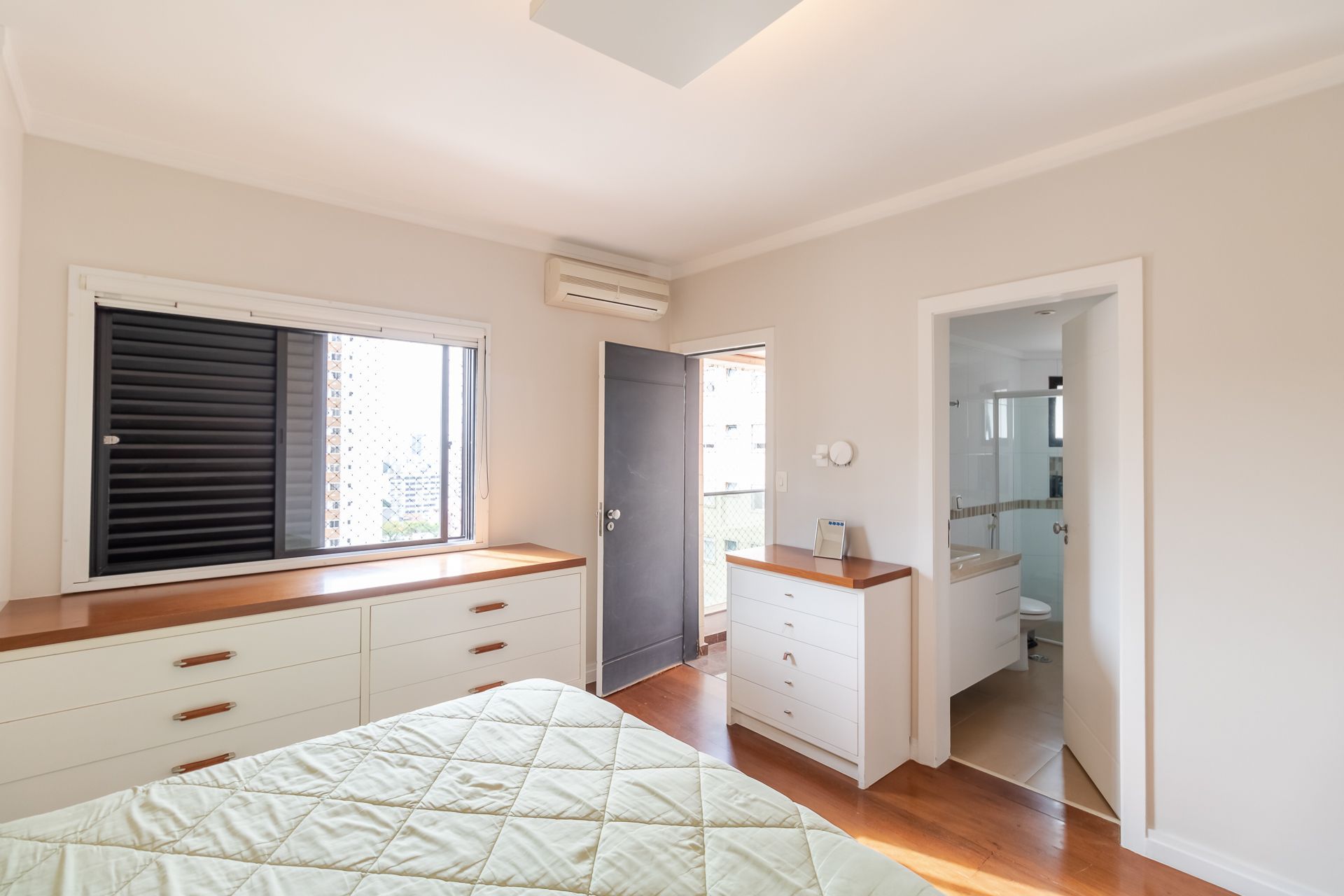 Apartamento à venda com 3 quartos, 140m² - Foto 15