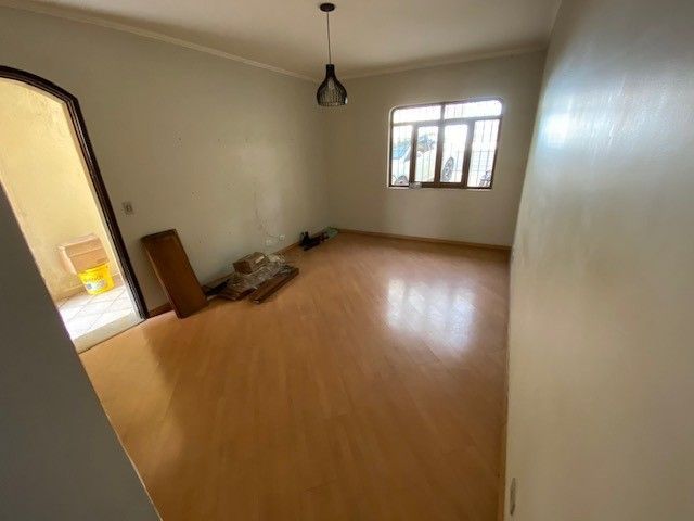 Casa à venda com 3 quartos, 138m² - Foto 3