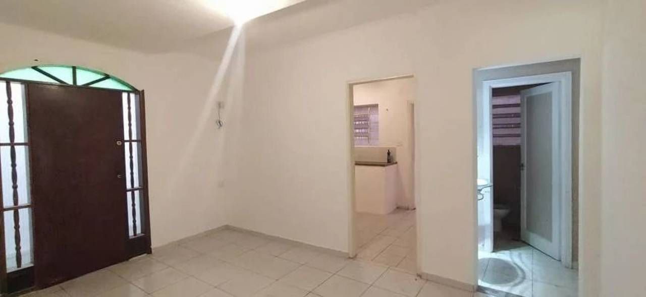 Casa à venda com 3 quartos, 200m² - Foto 4