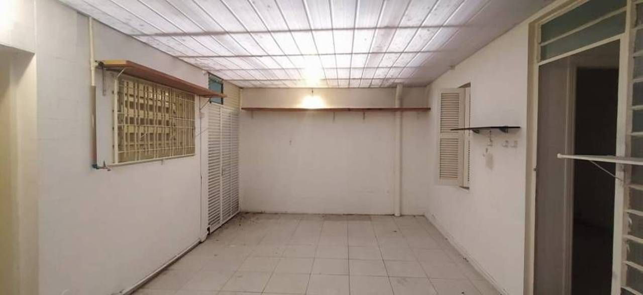 Casa à venda com 3 quartos, 200m² - Foto 3