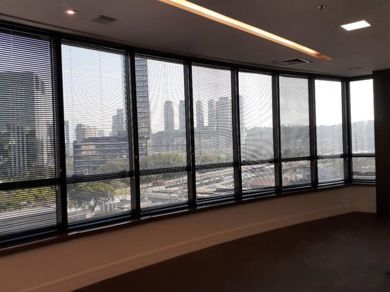 Prédio Inteiro para alugar com 4 quartos, 299m² - Foto 17