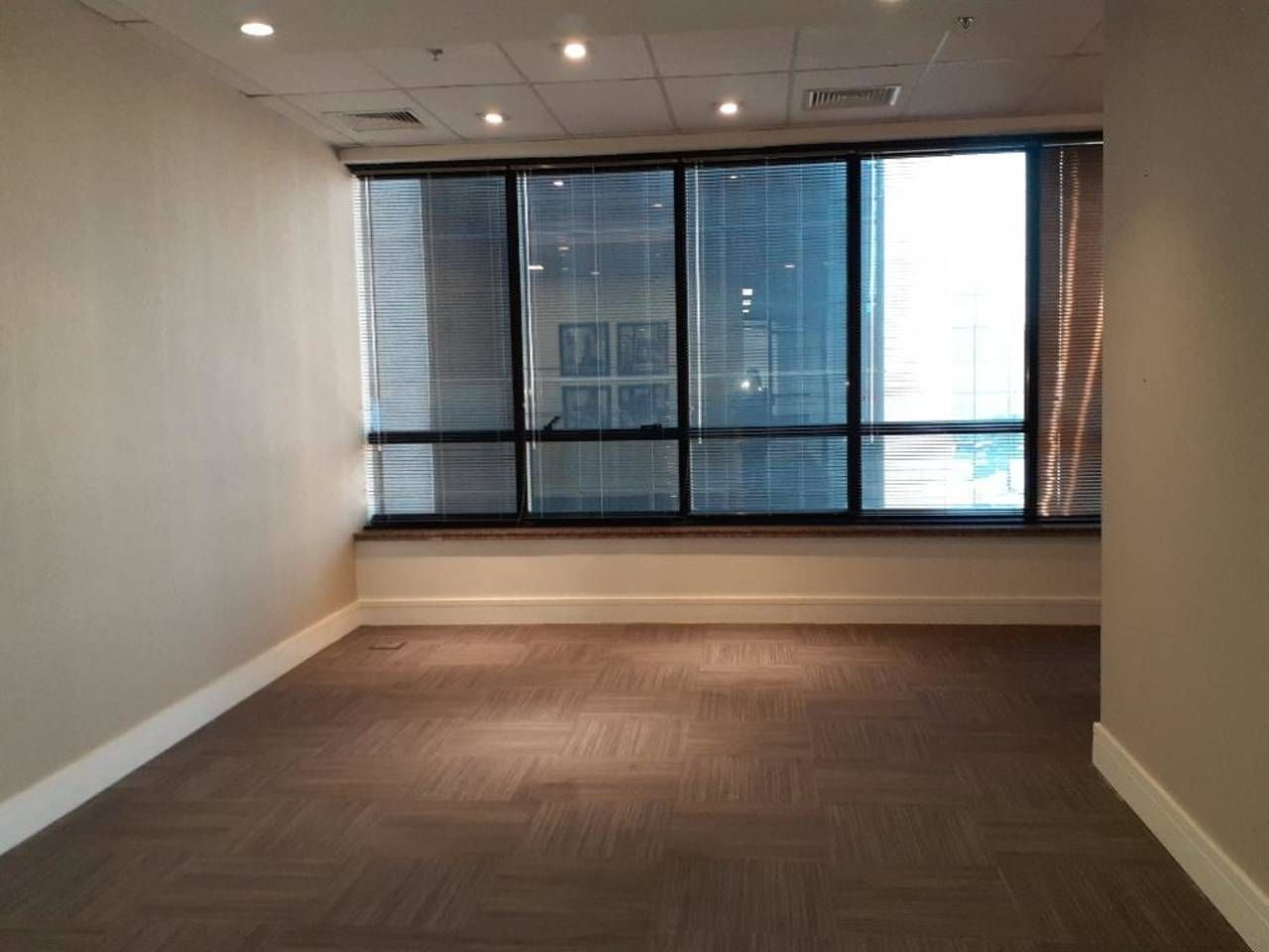 Prédio Inteiro para alugar com 4 quartos, 299m² - Foto 19