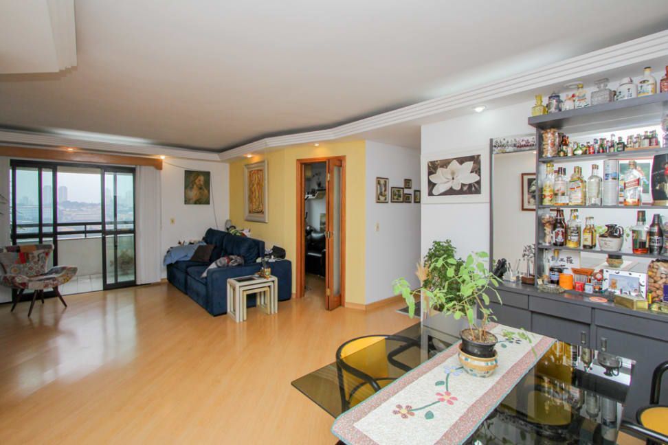 Apartamento à venda com 3 quartos, 105m² - Foto 1