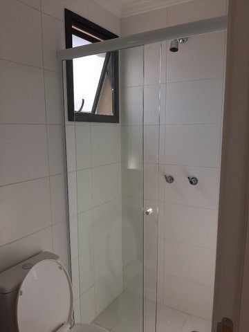 Apartamento para alugar com 1 quarto, 64m² - Foto 12