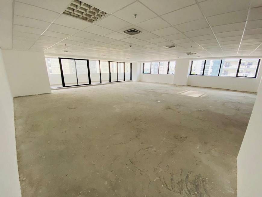 Prédio Inteiro para alugar com 4 quartos, 1060m² - Foto 14