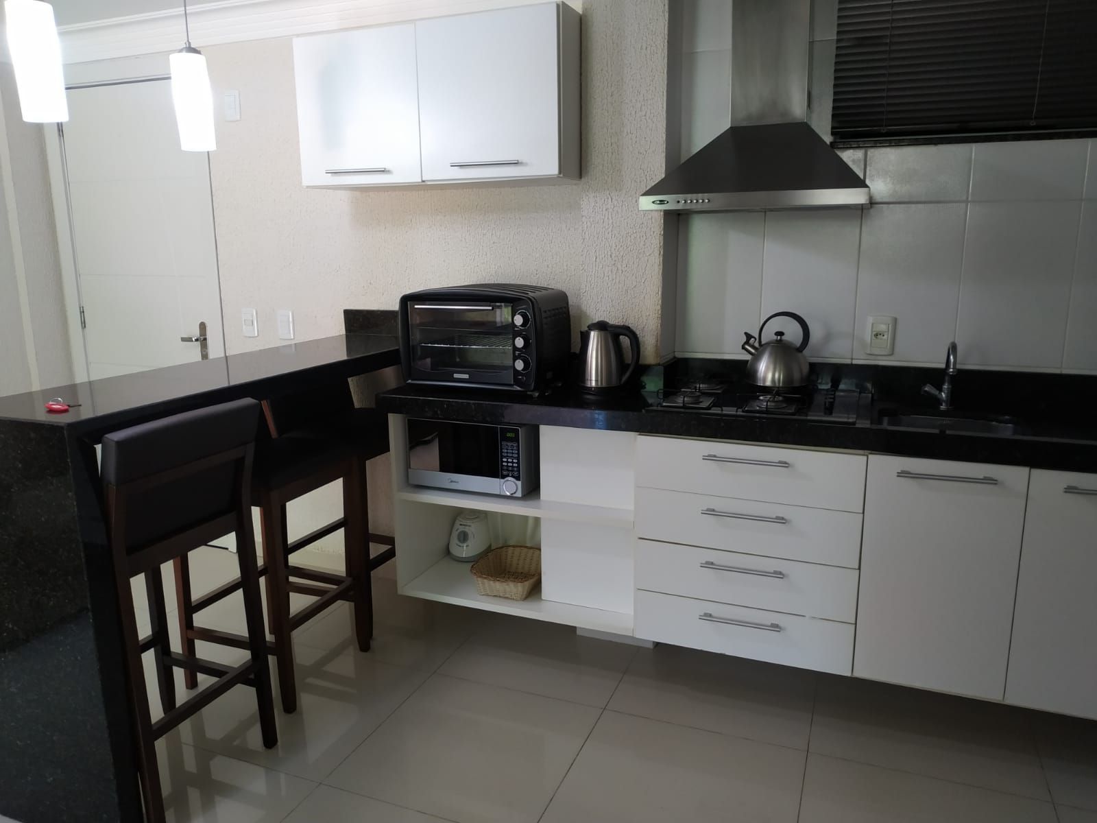 Apartamento com 1 Dormitórios para alugar, 45 m² por R$ 180,00