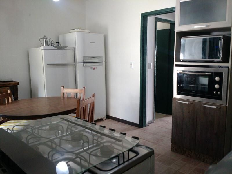 Apartamento com 3 Dormitórios para alugar, 99 m² por R$ 600,00