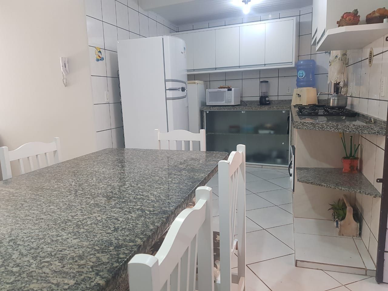Sobrado com 3 Dormitórios para alugar, 99 m² por R$ 280,00