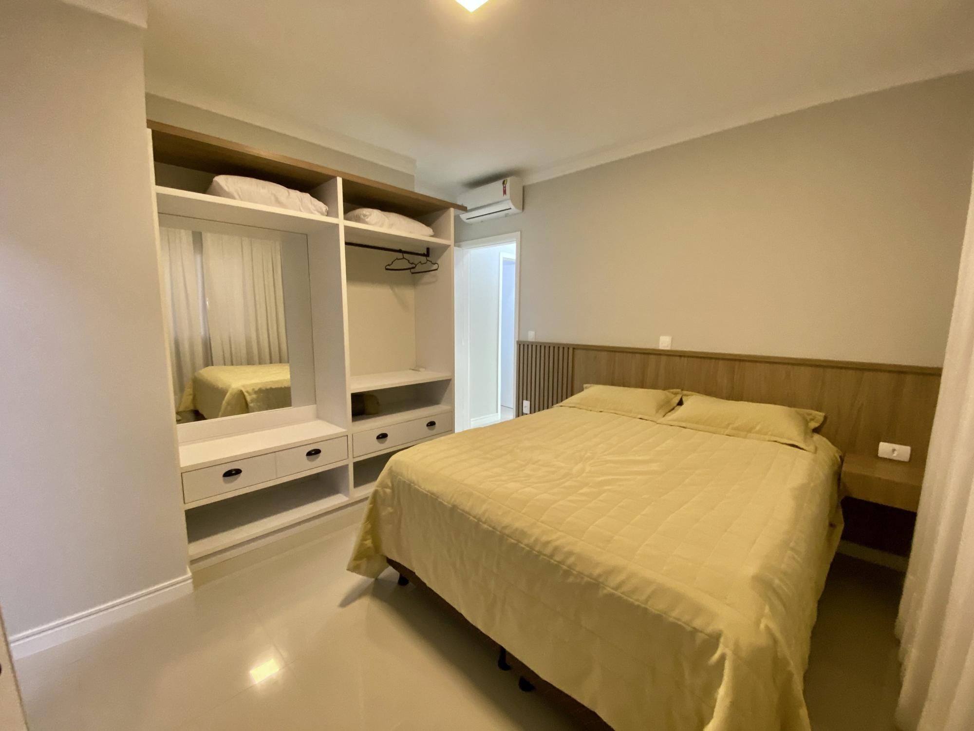 Apartamento com 2 Dormitórios para alugar, 74 m² valor à combinar