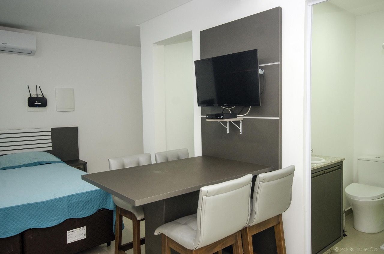 Apartamento com 1 Dormitórios para alugar, 45 m² valor à combinar