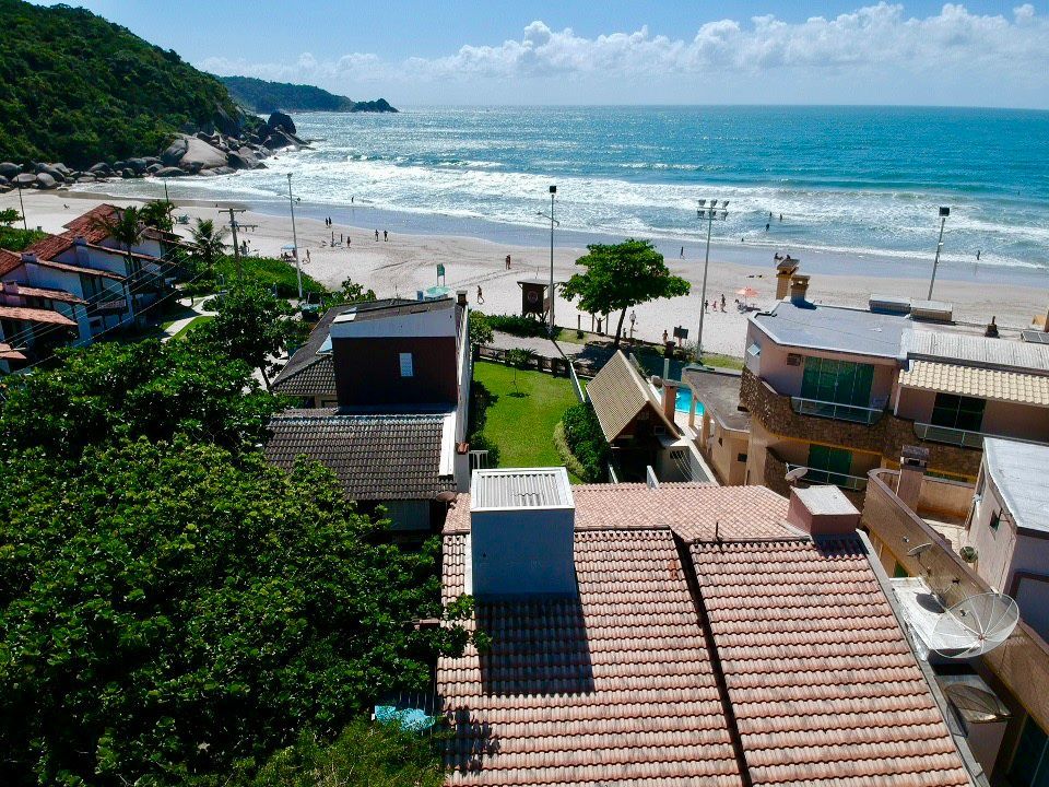 Casa com 5 Dormitórios para alugar, 150 m² por R$ 1.200,00