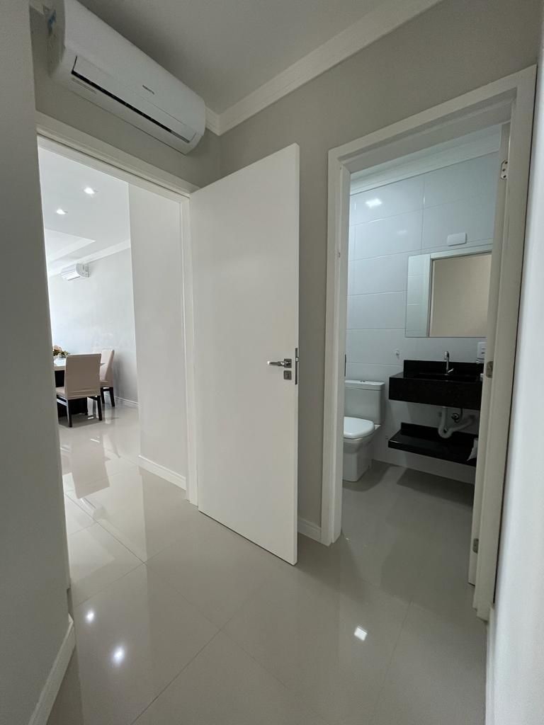 Apartamento com 2 Dormitórios para alugar, 76 m² por R$ 200,00