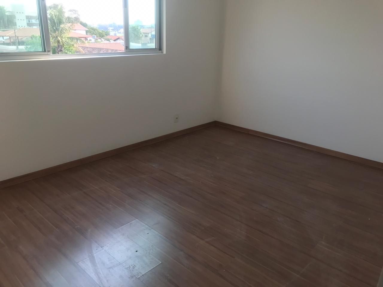 Apartamento à venda com 3 quartos, 95m² - Foto 3