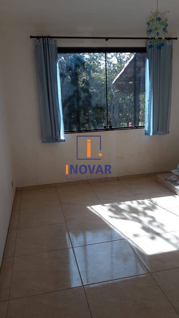 Casa à venda com 3 quartos, 200m² - Foto 8