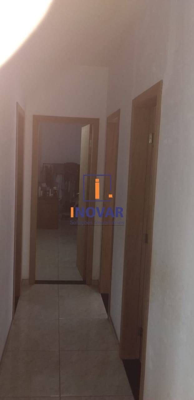 Casa à venda com 3 quartos, 200m² - Foto 15