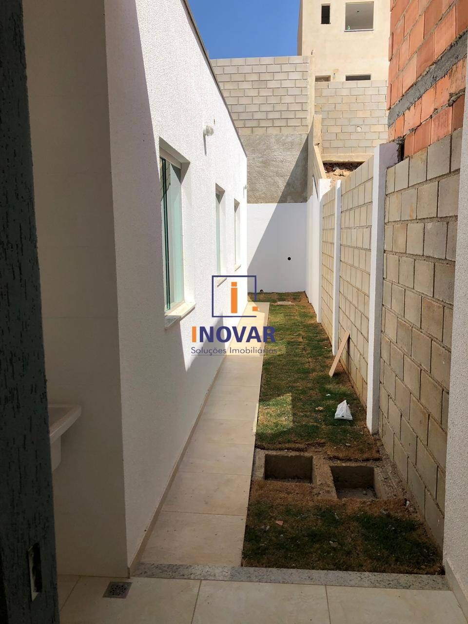 Casa à venda com 3 quartos, 90m² - Foto 7