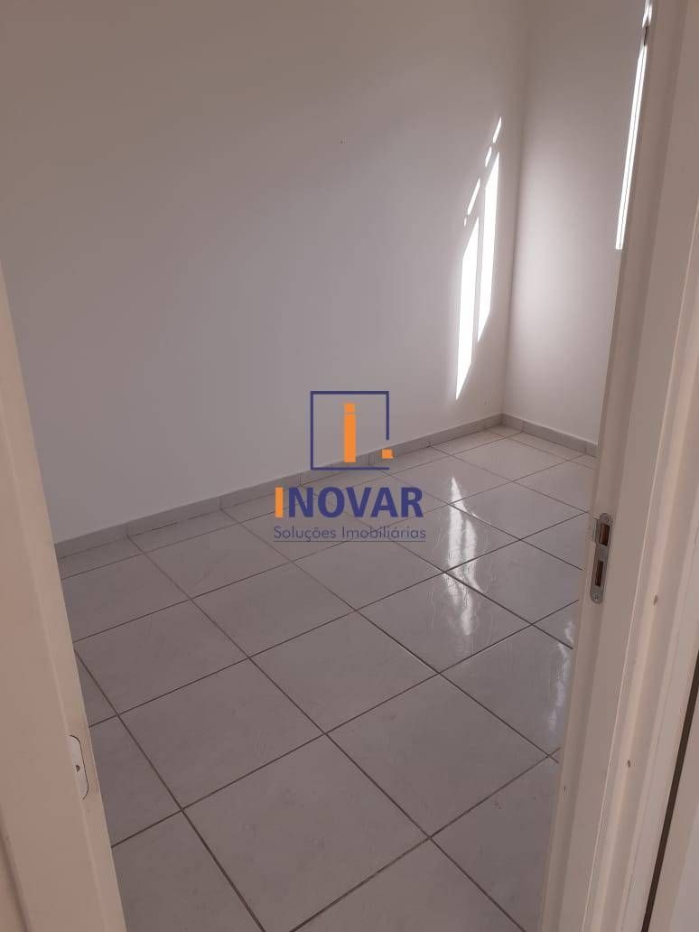 Apartamento à venda com 3 quartos, 45m² - Foto 3