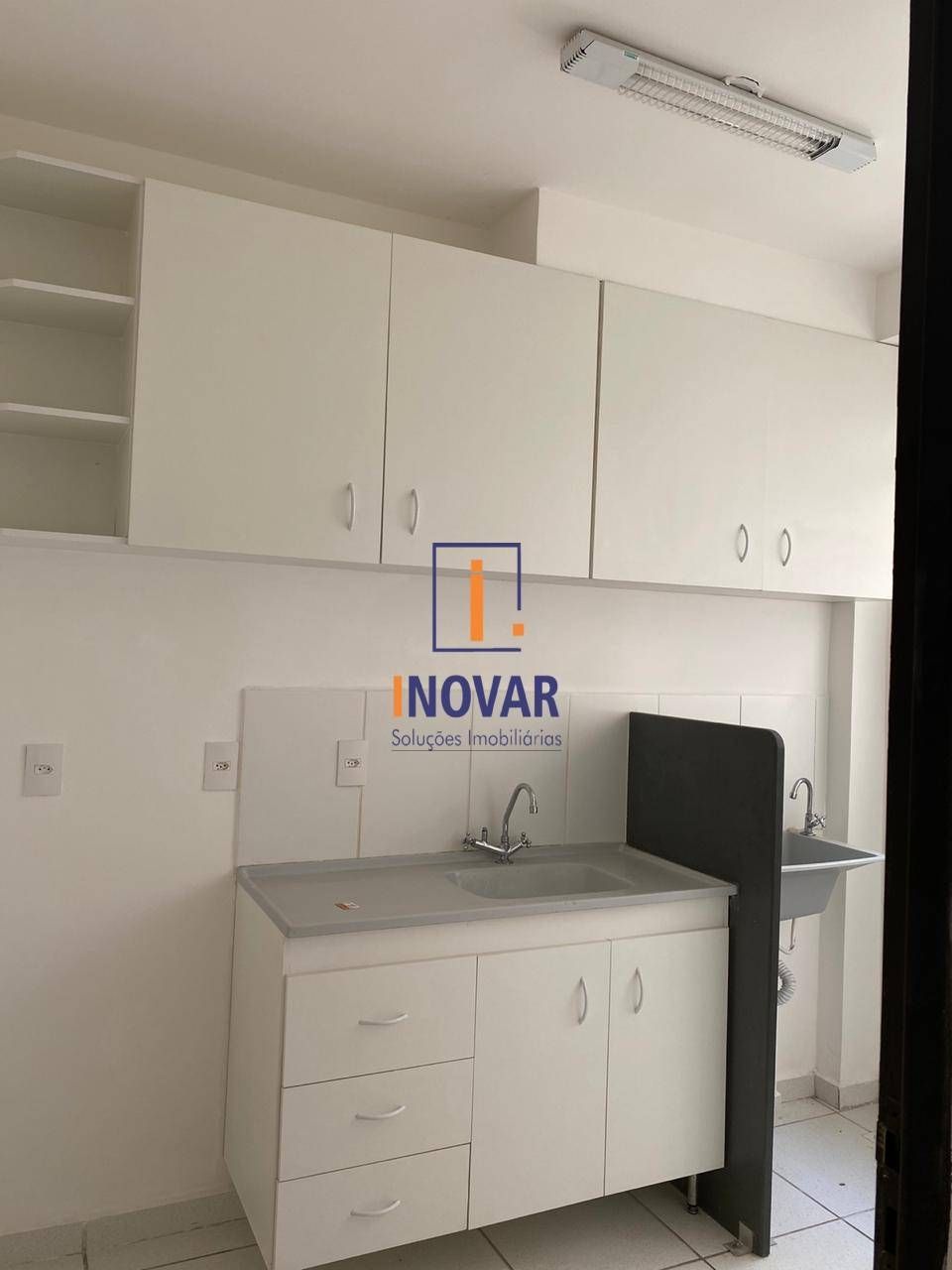 Apartamento à venda com 2 quartos, 56m² - Foto 2