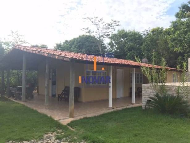 Casa à venda com 2 quartos, 1000m² - Foto 1