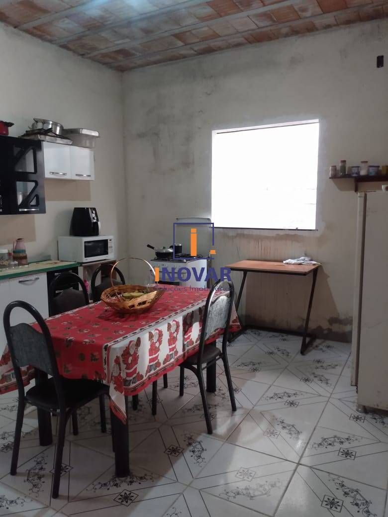 Casa à venda com 2 quartos, 200m² - Foto 11