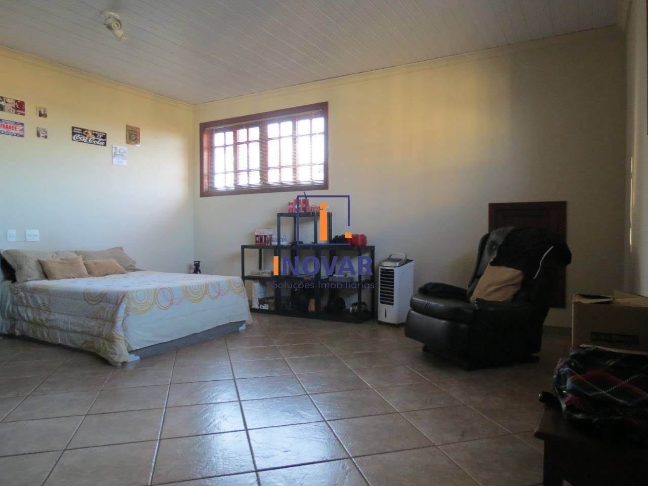 Casa à venda com 4 quartos, 250m² - Foto 22