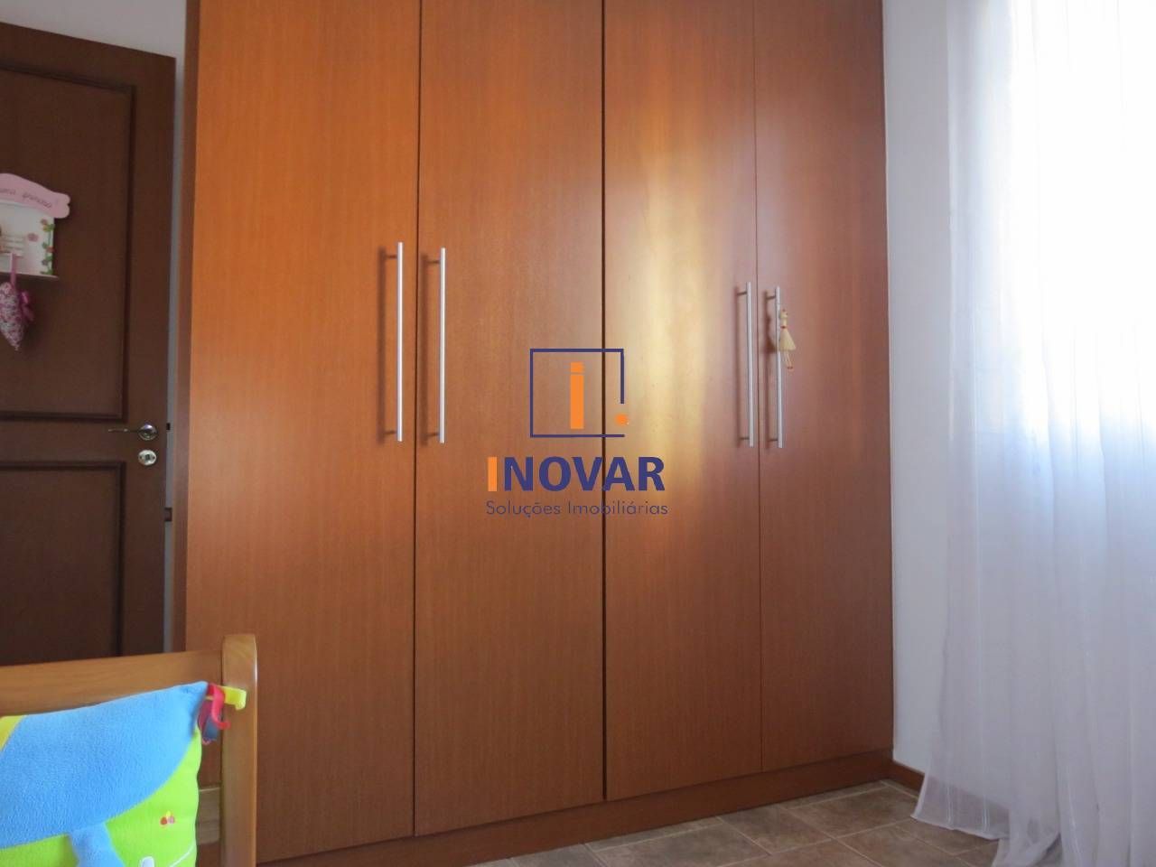 Casa à venda com 4 quartos, 250m² - Foto 16