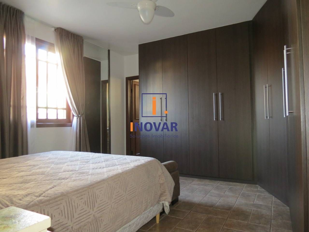 Casa, 4 quartos, 250 m² - Foto 9