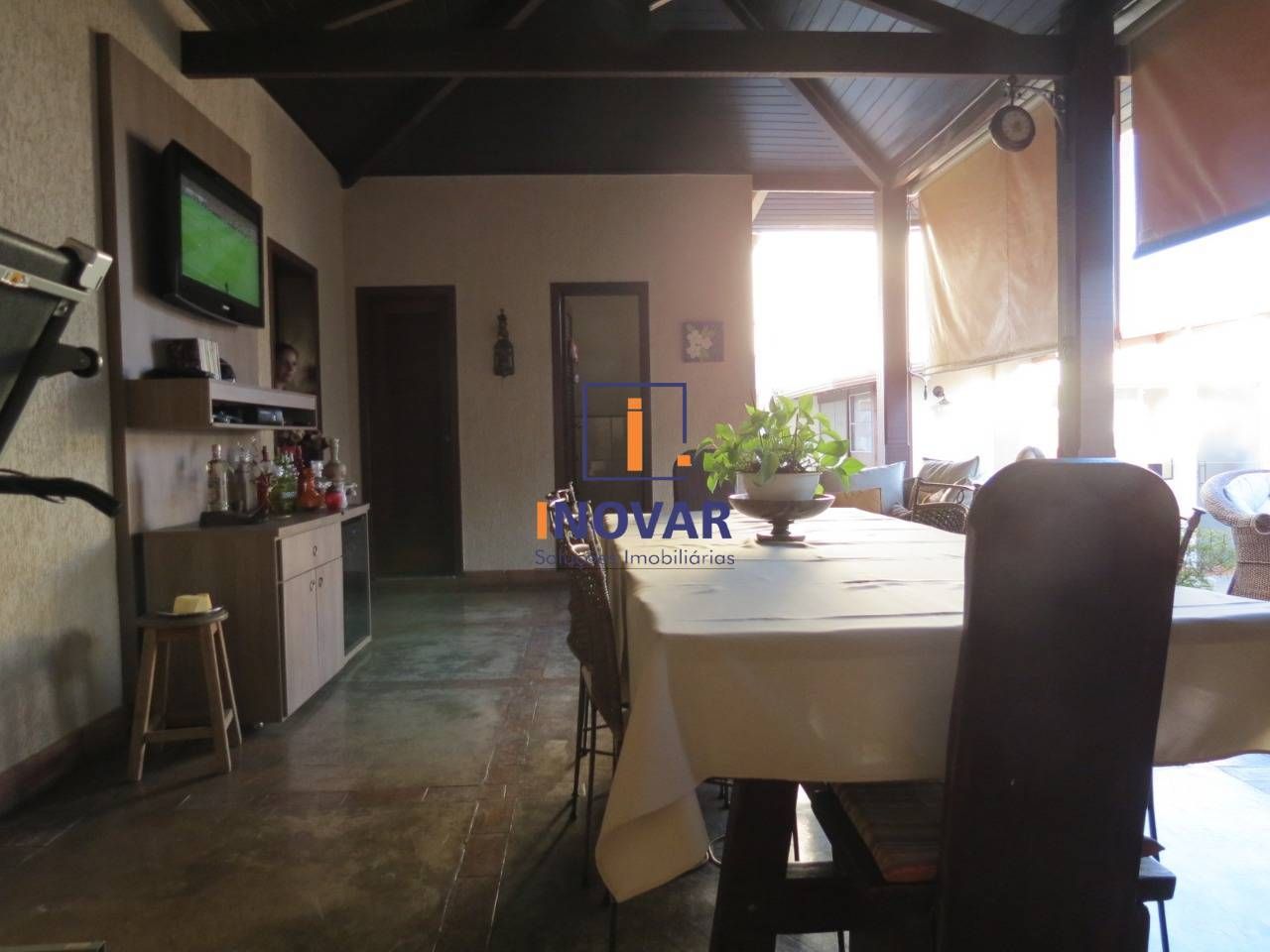 Casa, 4 quartos, 250 m² - Foto 4