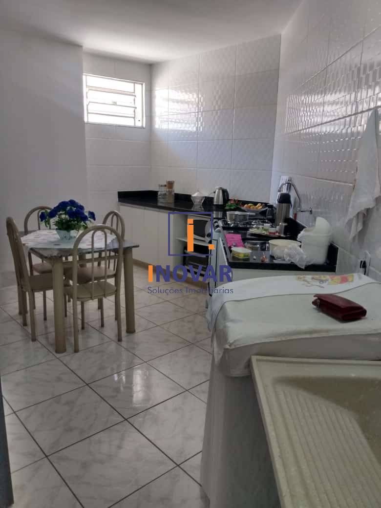 Casa à venda com 2 quartos, 114m² - Foto 12