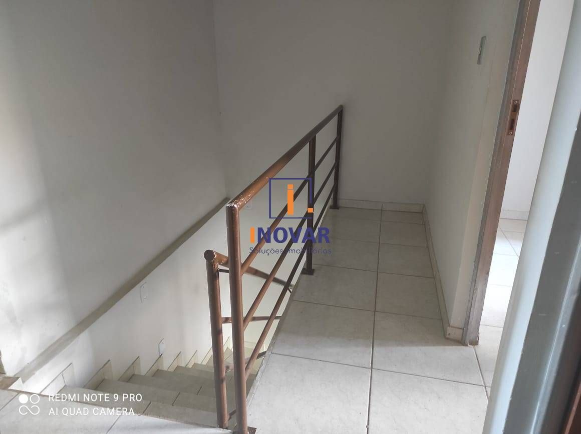 Casa à venda com 4 quartos, 69m² - Foto 12