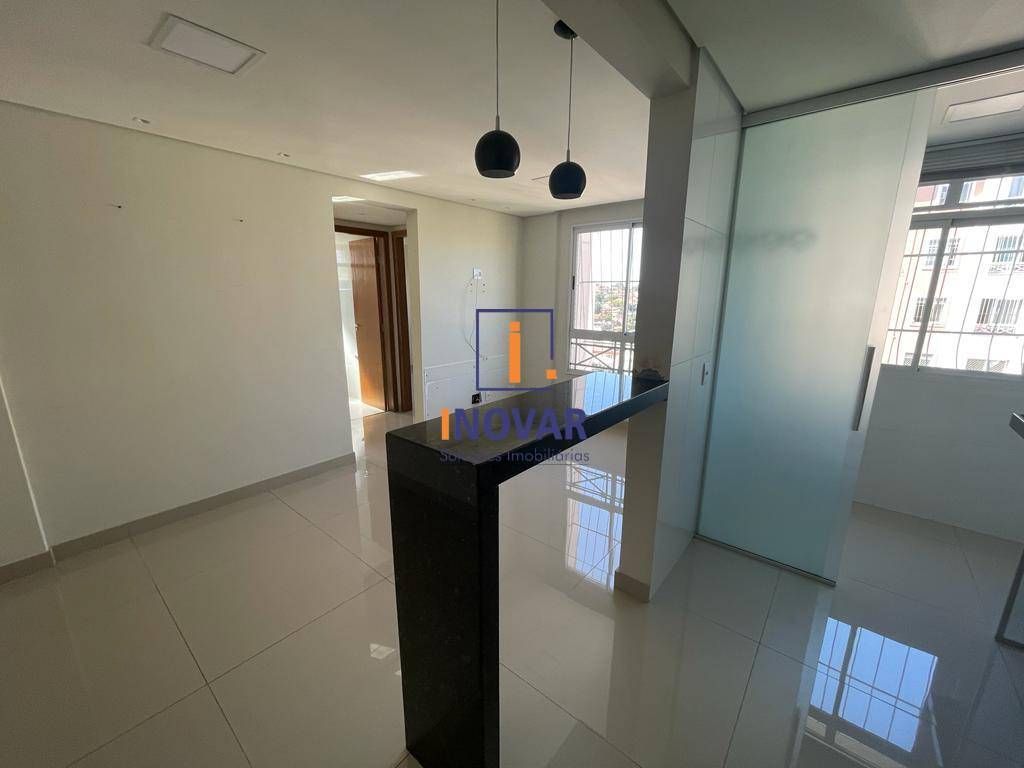 Apartamento à venda com 2 quartos, 56m² - Foto 2