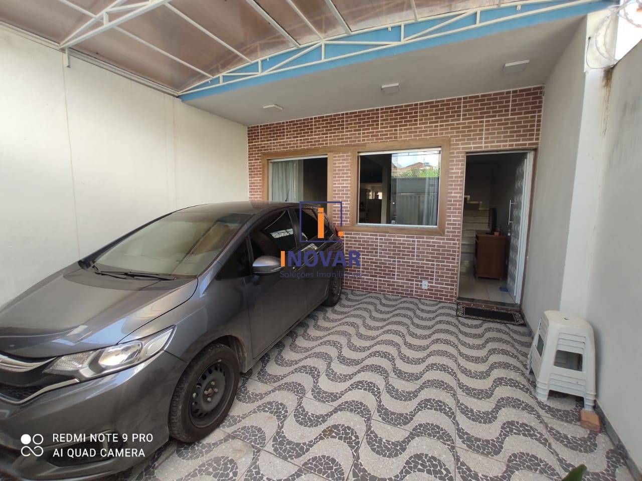 Casa à venda com 4 quartos, 69m² - Foto 1